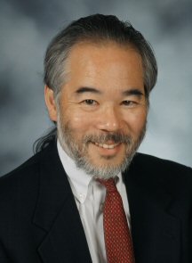 Photo del Presidente en funciones Stuart J. Ishimaru